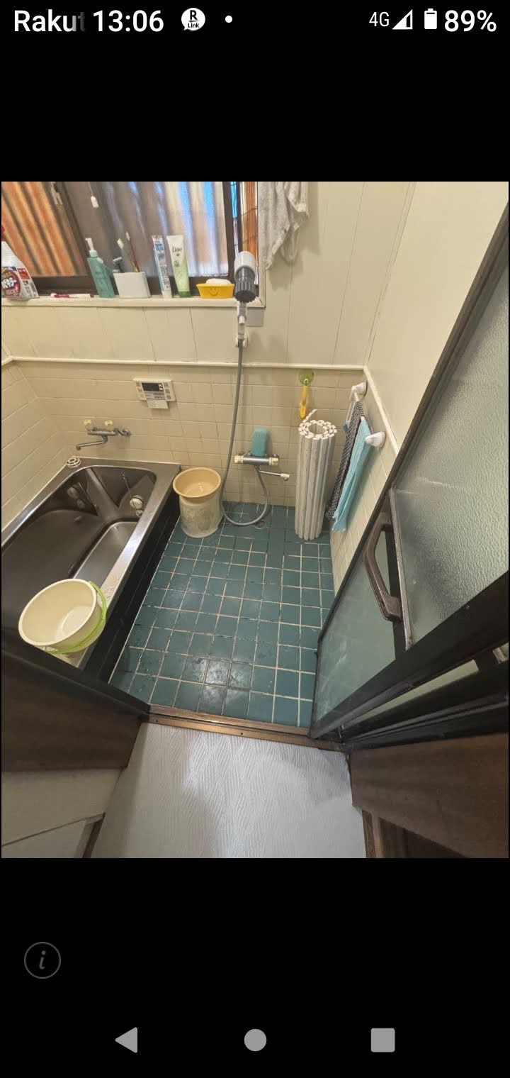 清潔で明るい浴室に