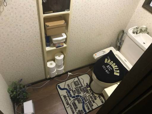 使いやすく新たに手洗い付きのタンクレストイレ