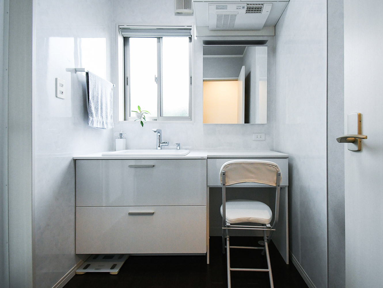 「ドレッサー付洗面台」で叶える理想の空間