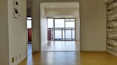 全体的に張り替えをして雰囲気が一新したリフォーム