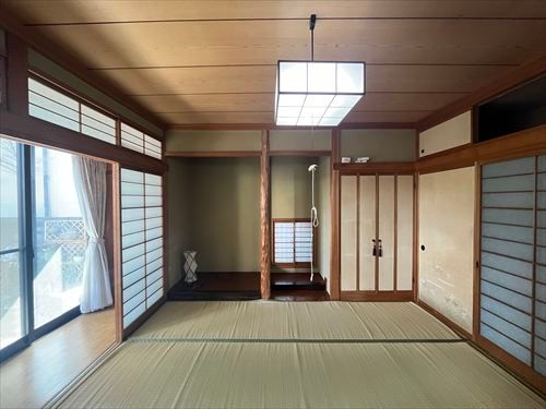 黒から白へ～家族が集う明るくLDK～