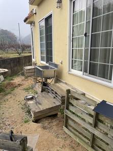 愛犬と一緒にくつろげるウッドデッキ完成