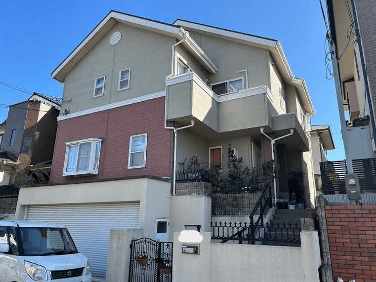 ダブルトーン工法で立体感のある仕上がりに