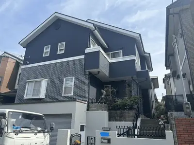 ダブルトーン工法で立体感のある仕上がりに