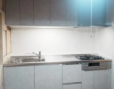 50年弱利用したシステムキッチンの交換
