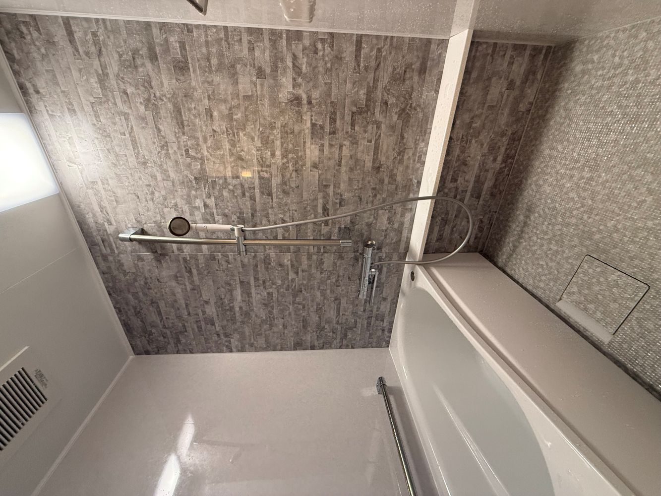 築53年2回目のリフォーム　ユニットバス、給湯器リフォーム