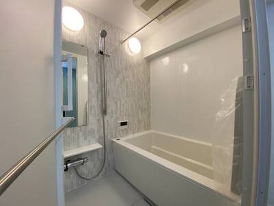 木目が中心のモダンなマンションリノベーション