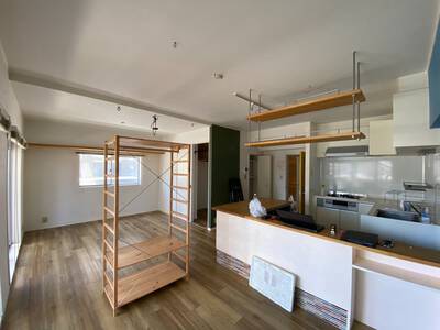 木目が中心のモダンなマンションリノベーション