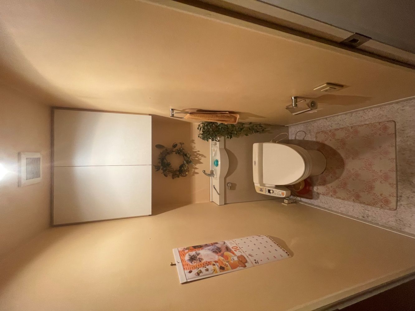 ホーローパネルでお手入れをラクに　トイレリフォーム