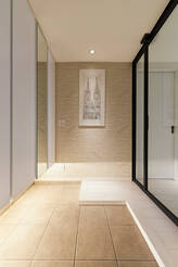 廊下を「主役」の空間へ。圧倒的な開放感を生んだLDK