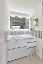 廊下を「主役」の空間へ。圧倒的な開放感を生んだLDK