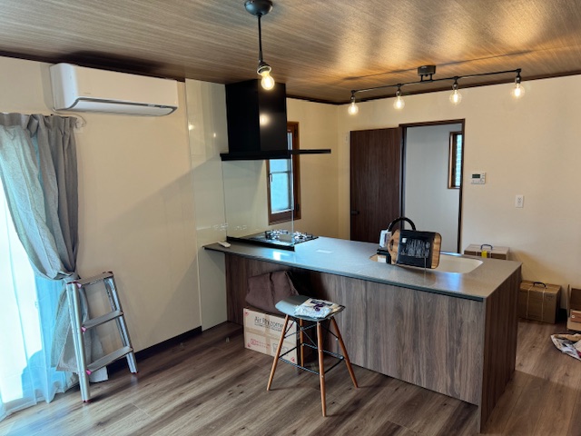 木目調が美しい空間へと仕上がる我が家