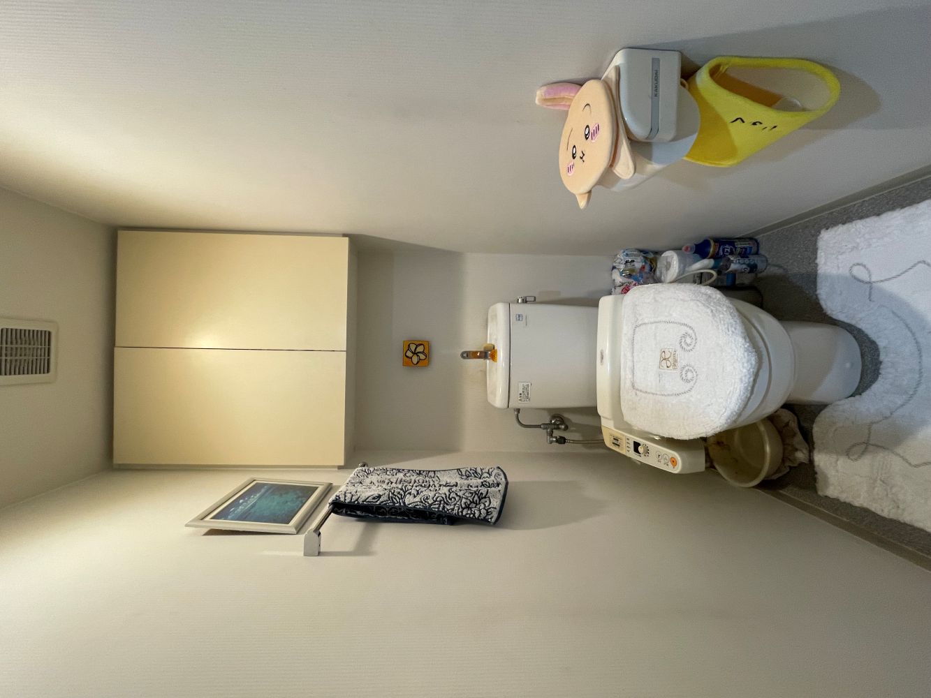 高級感あふれるシックな空間へ　トイレリフォーム