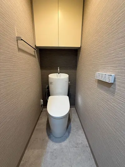 高級感あふれるシックな空間へ トイレリフォーム