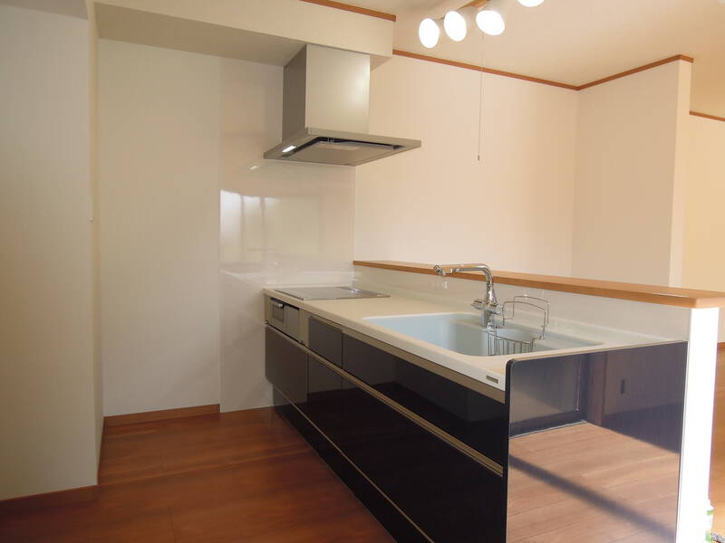 間取り変更により明るく開放的なＬＤＫにリフォーム