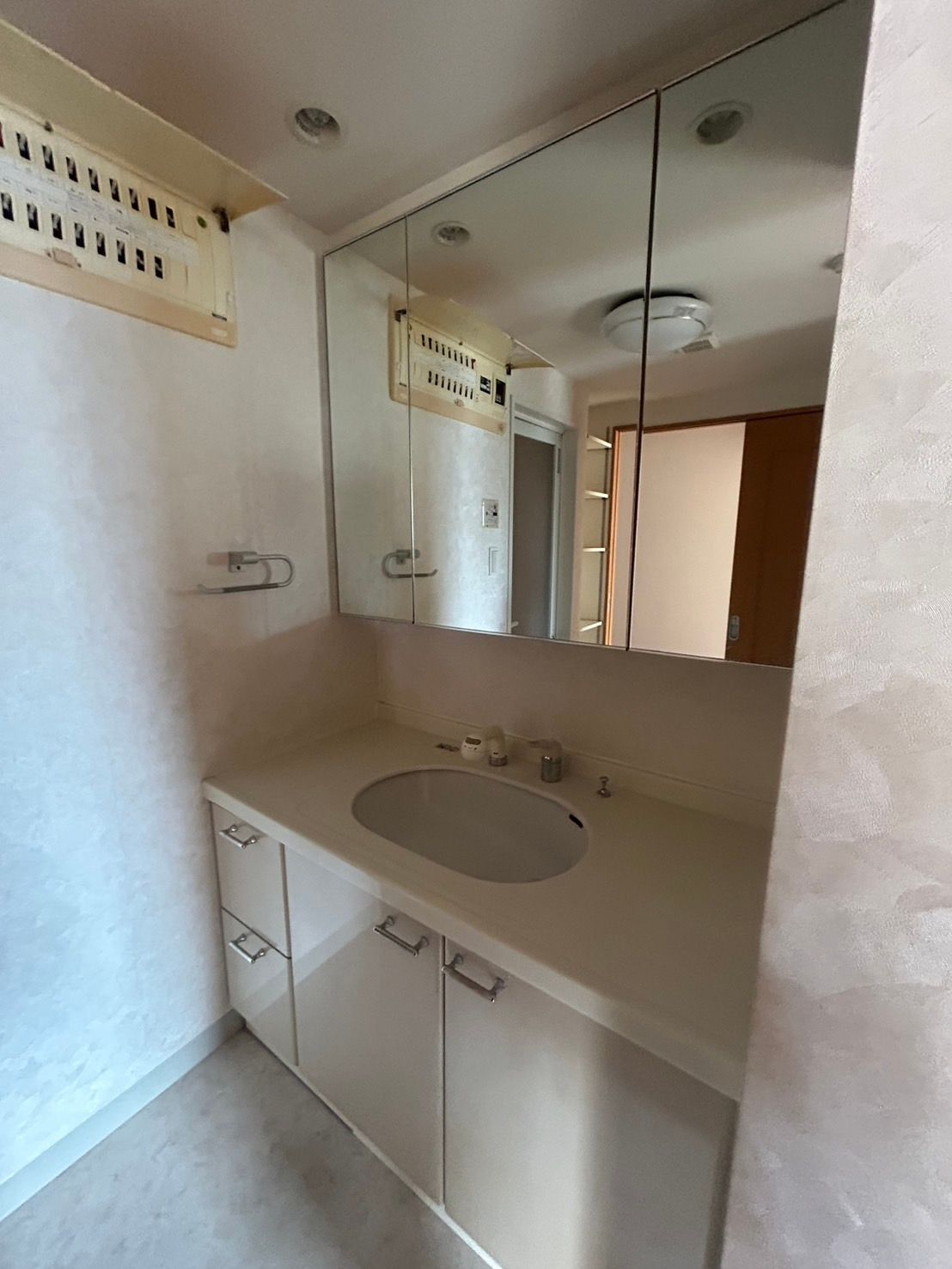 明るく使いやすい水回り