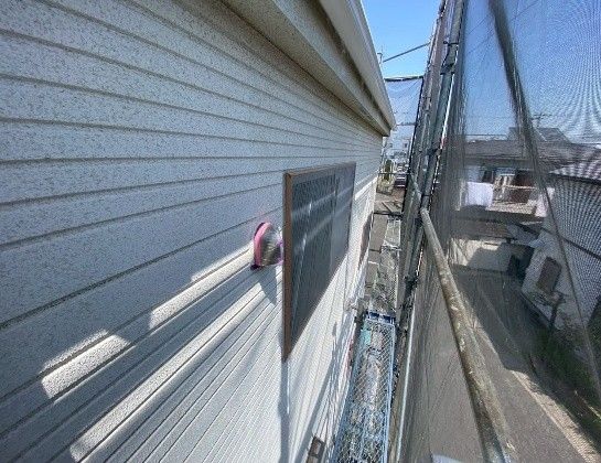 外壁塗装と屋根塗装で新築のような外観にリフォーム