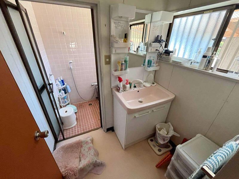 坪庭を囲み家族の記憶と共に歩む家