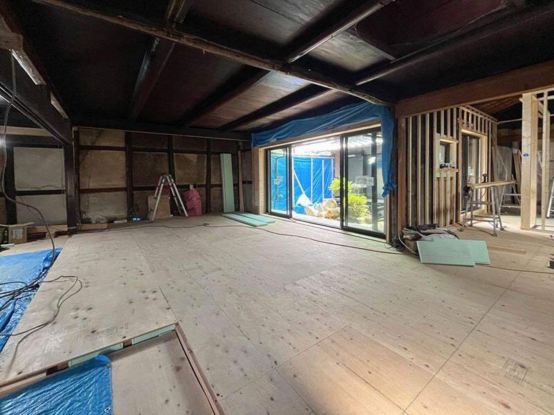 坪庭を囲み家族の記憶と共に歩む家