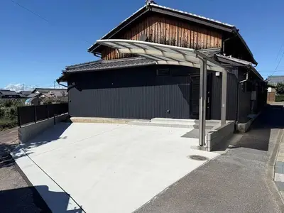 ゆとりある駐車スペースに