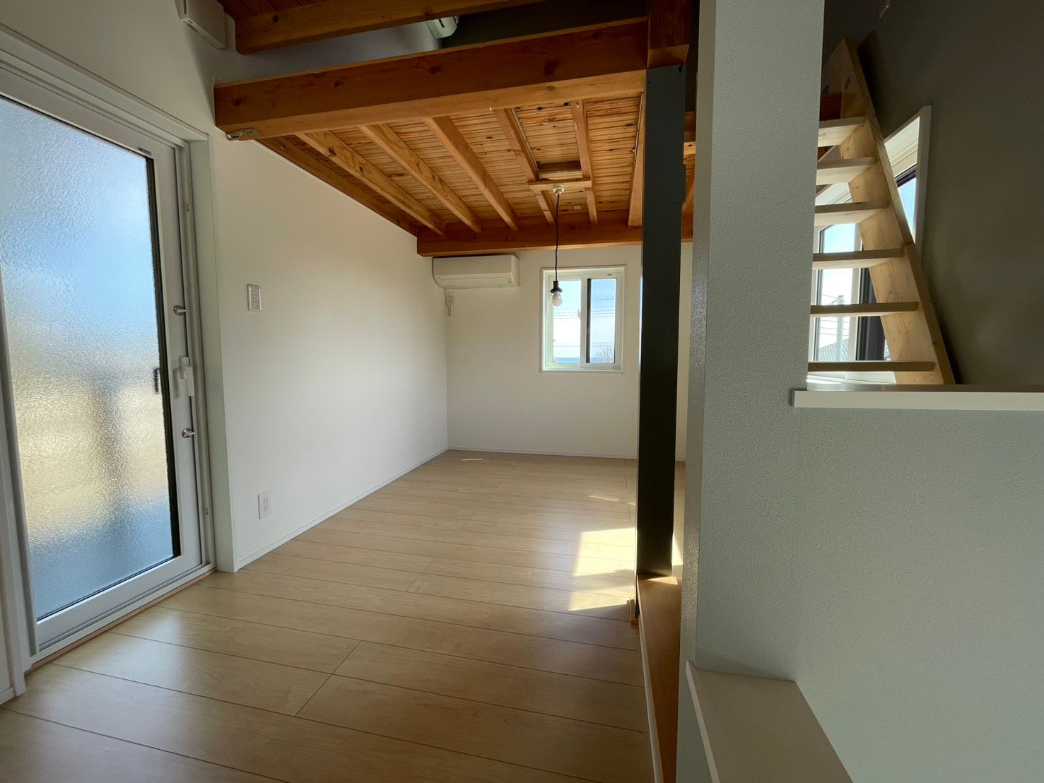 増築＋フルリフォームで新築のような住空間に。