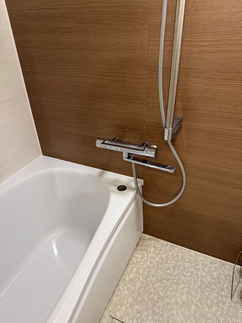 掃除しやすく・使いやすい　ユニットバス、トイレリフォーム