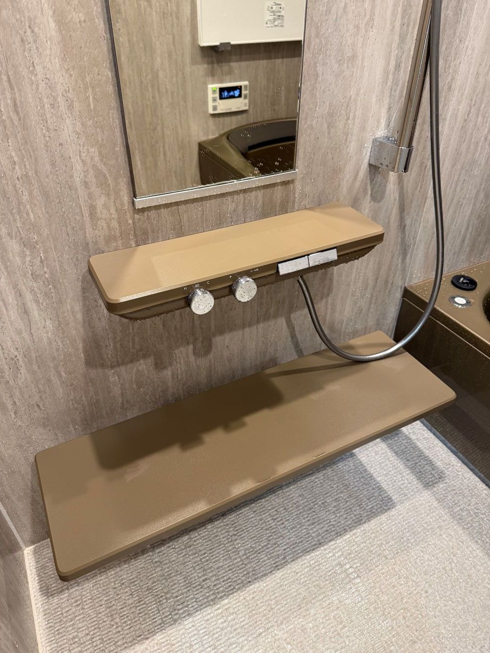 シンラで快適な浴室に　ユニットバスリフォーム