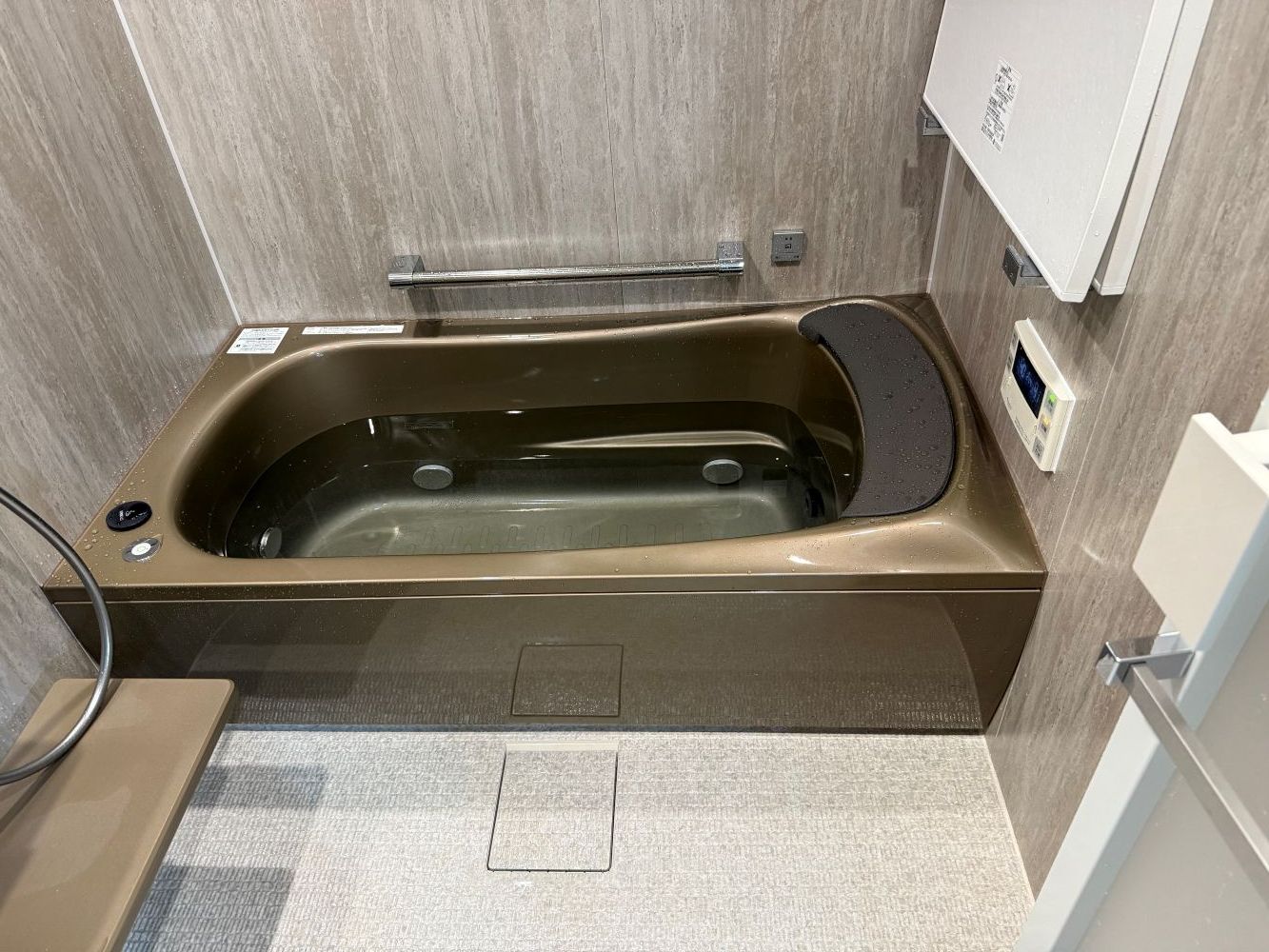 シンラで快適な浴室に　ユニットバスリフォーム