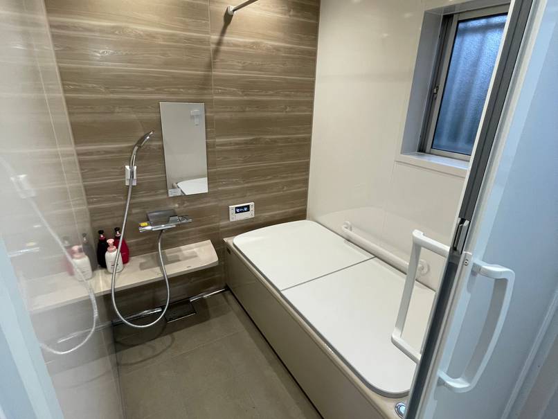 高齢の両親にも安心して使ってもらえる浴室