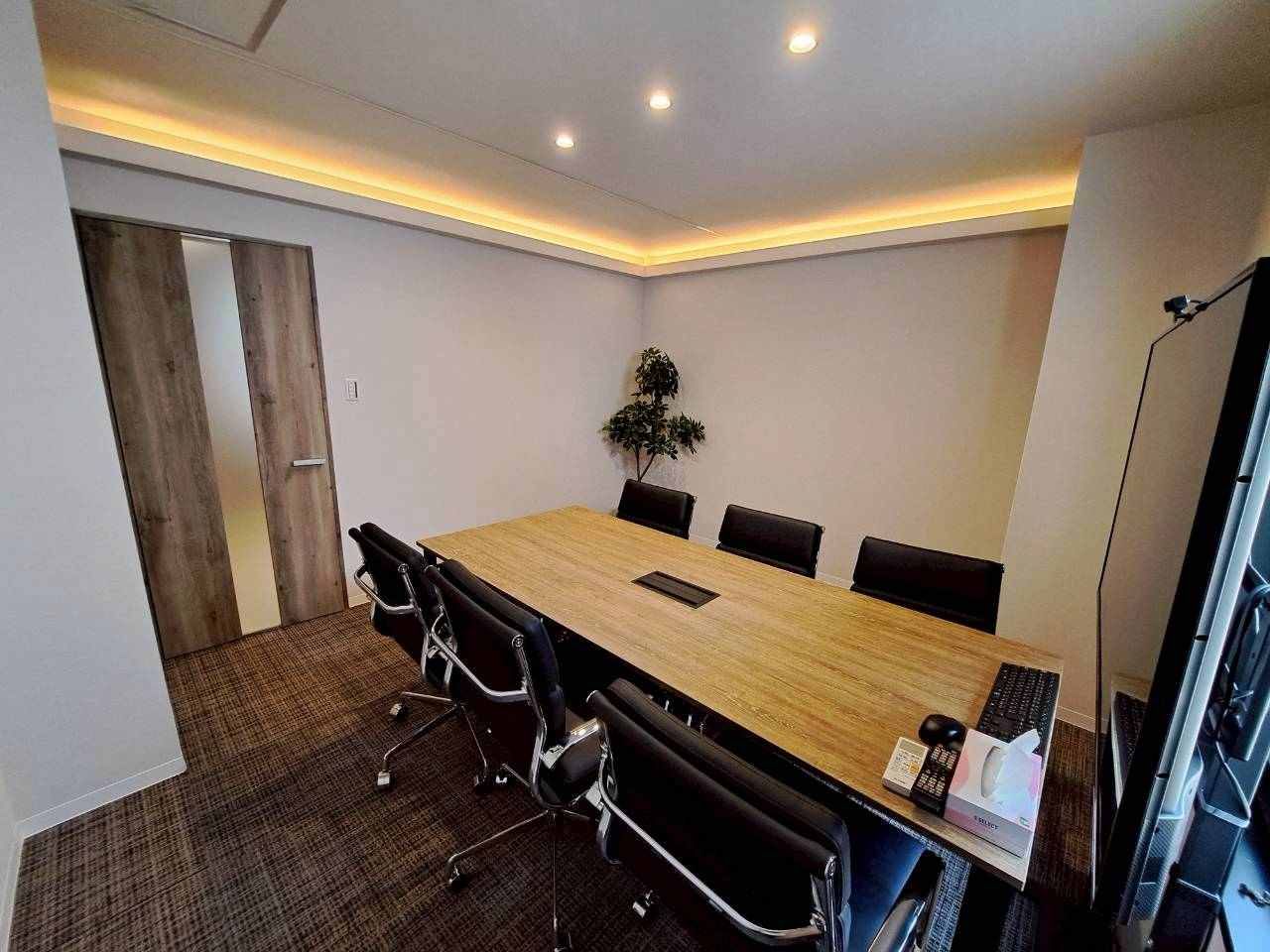 造作装飾でおしゃれな演出～オフィス～