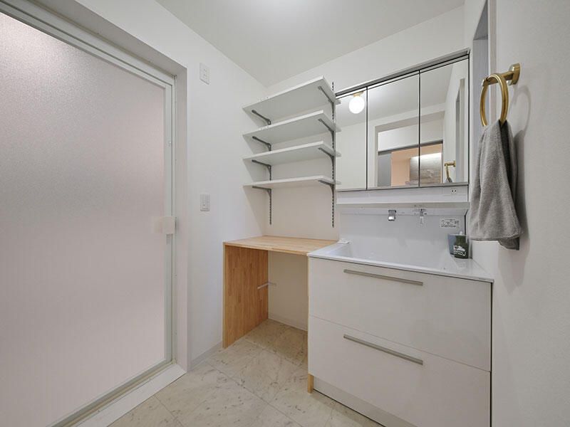 洗練と温もりが調和する、スタイリッシュ・モダンなLDK