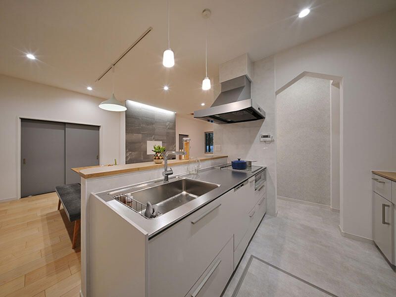 洗練と温もりが調和する、スタイリッシュ・モダンなLDK