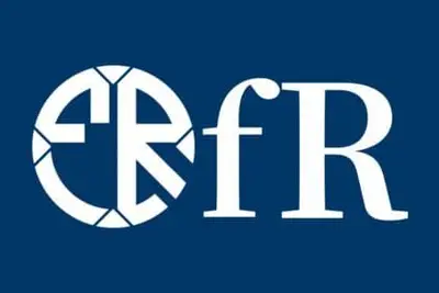 株式会社fRのロゴ画像