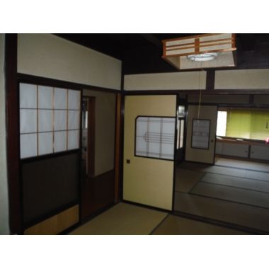 町屋の古民家も古材を活かした広々ＬＤＫに