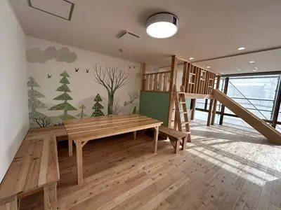 木の温もりあふれる楽しいキッズスペースへ改装