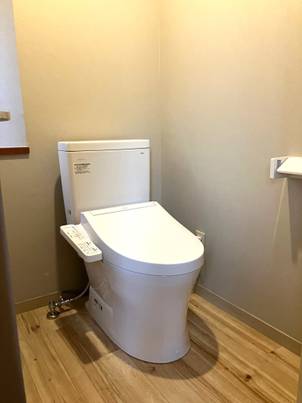 価格を抑えた1日完結のトイレリフォーム