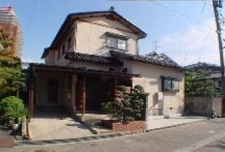 広いLDKと独立二部屋で快適な住まい