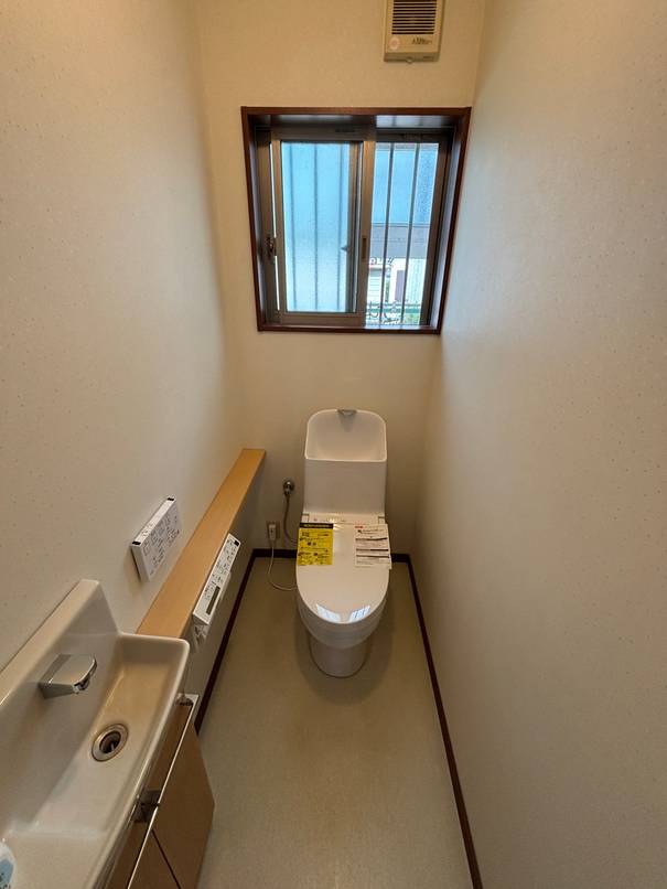 トイレ交換リフォーム（豊川市K様邸）TOTO / ZJ