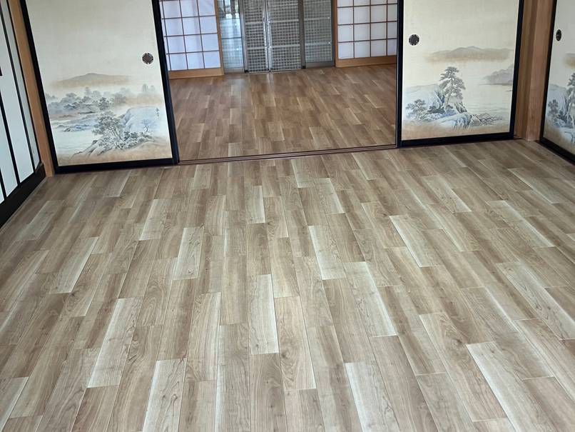 畳からクッションフロアの洋室になりました。