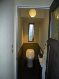 古いタイルトイレを和モダンな空間にリフォーム