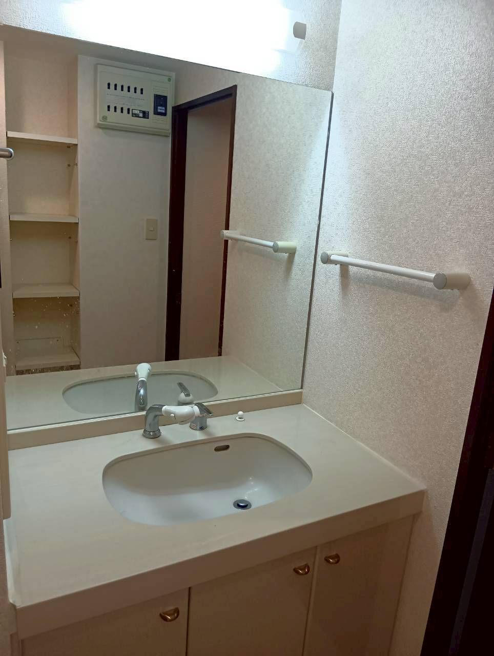 開放感×機能性を兼ね備えた、明るいリノベーション空間