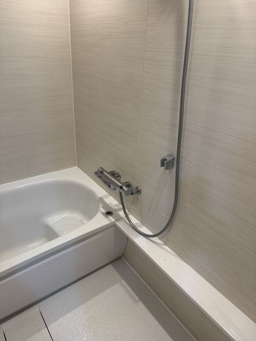 白を基調にした心地よい水回り