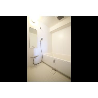 解放感抜群！「素材で遊ぶ」マンションリノベーション