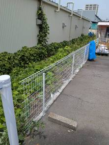 隣地境界フェンス