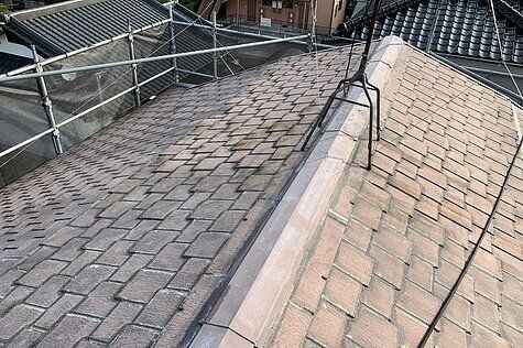 コロニアル瓦屋根の下地処理・塗装施工