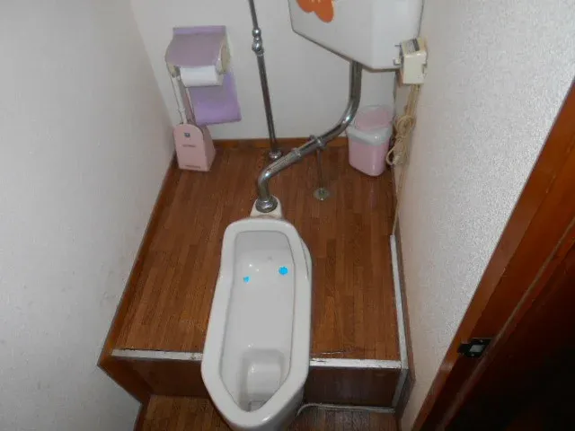 店舗トイレを和式から洋式に取替リフォーム