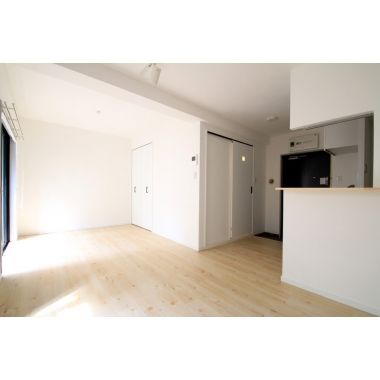 色味と床で、ここまで変わる見本部屋。