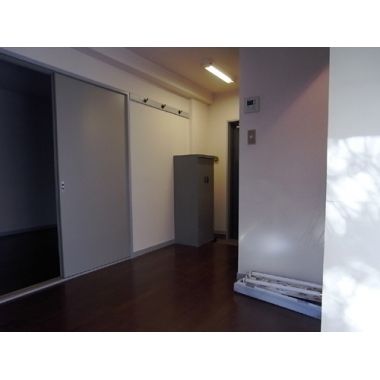 色味と床で、ここまで変わる見本部屋。