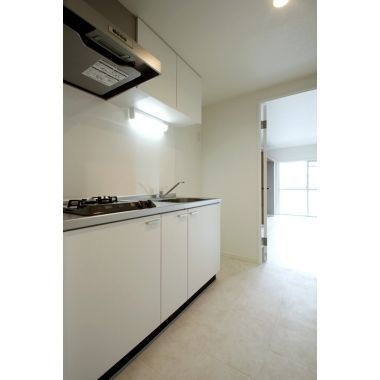 人気の三軒茶屋に、空架ける住まいを