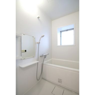 人気の三軒茶屋に、空架ける住まいを